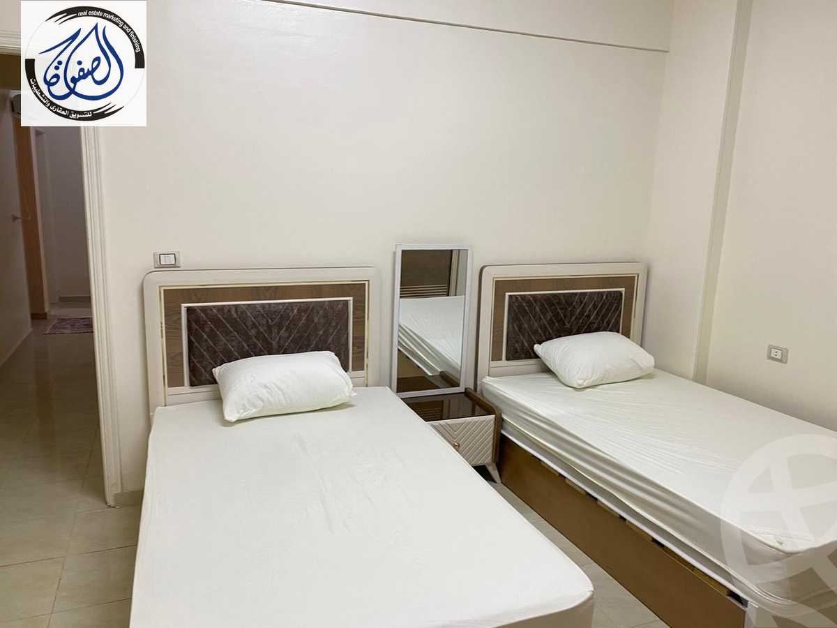 https://aqarmap.com.eg/en/listing/5661920-for-rent-cairo-new-cairo-compounds-hayati-residence