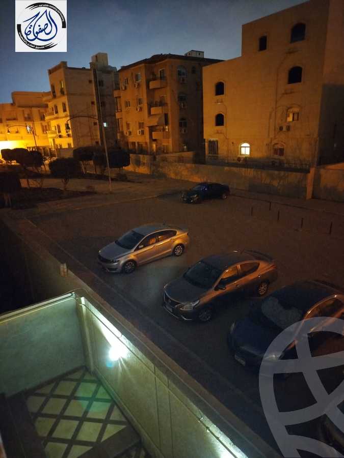 https://aqarmap.com.eg/ar/listing/5671199-for-sale-cairo-new-cairo-compounds-kmbwnd-lnkhyl