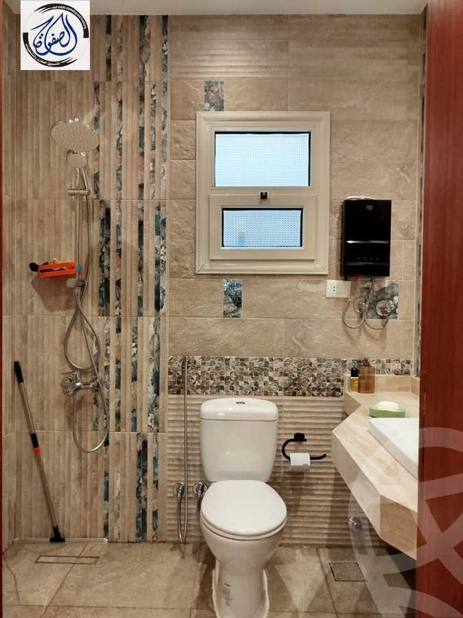 https://aqarmap.com.eg/en/listing/5678190-for-sale-cairo-new-cairo-compounds-kmbwnd-lnkhyl