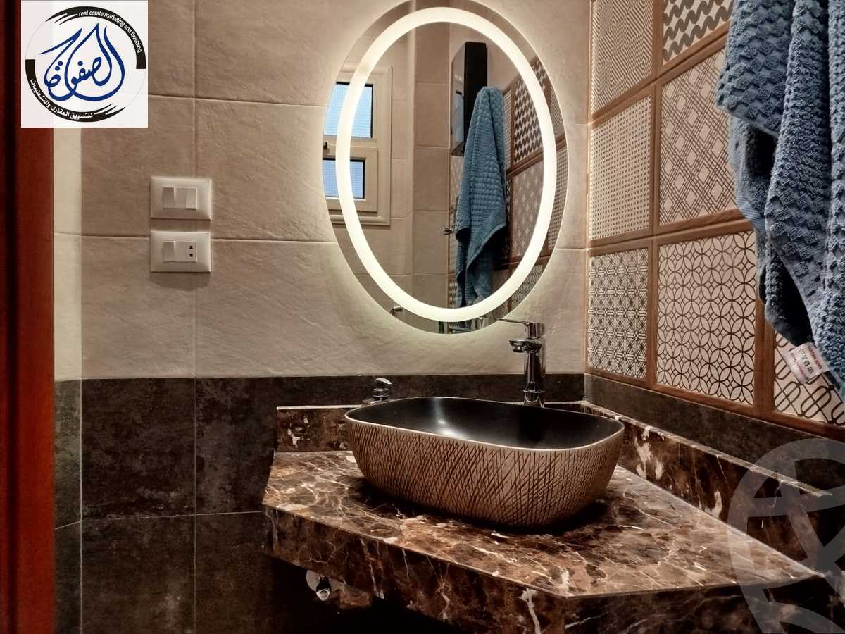 https://aqarmap.com.eg/en/listing/5678190-for-sale-cairo-new-cairo-compounds-kmbwnd-lnkhyl