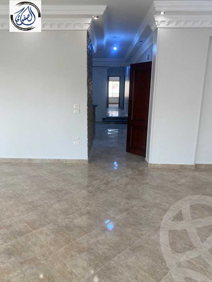 https://aqarmap.com.eg/en/listing/5685115-for-sale-cairo-new-cairo-compounds-kmbwnd-lnkhyl