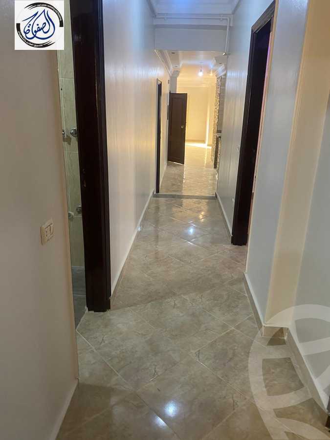 https://aqarmap.com.eg/en/listing/5685115-for-sale-cairo-new-cairo-compounds-kmbwnd-lnkhyl