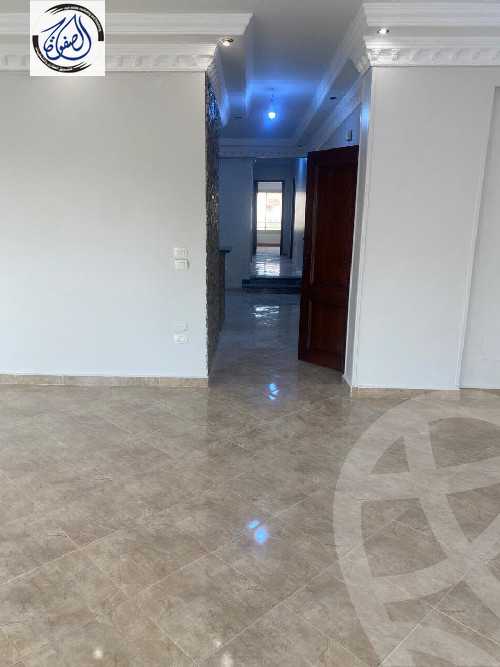 https://aqarmap.com.eg/en/listing/5678204-for-sale-cairo-new-cairo-el-ahyaa-first-neighborhood-street-1