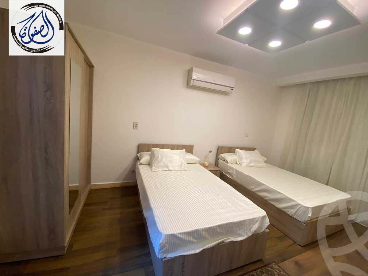 https://aqarmap.com.eg/en/listing/5687527-for-rent-cairo-new-cairo-lrhb-city-phase-5-talaat-mostafa-st