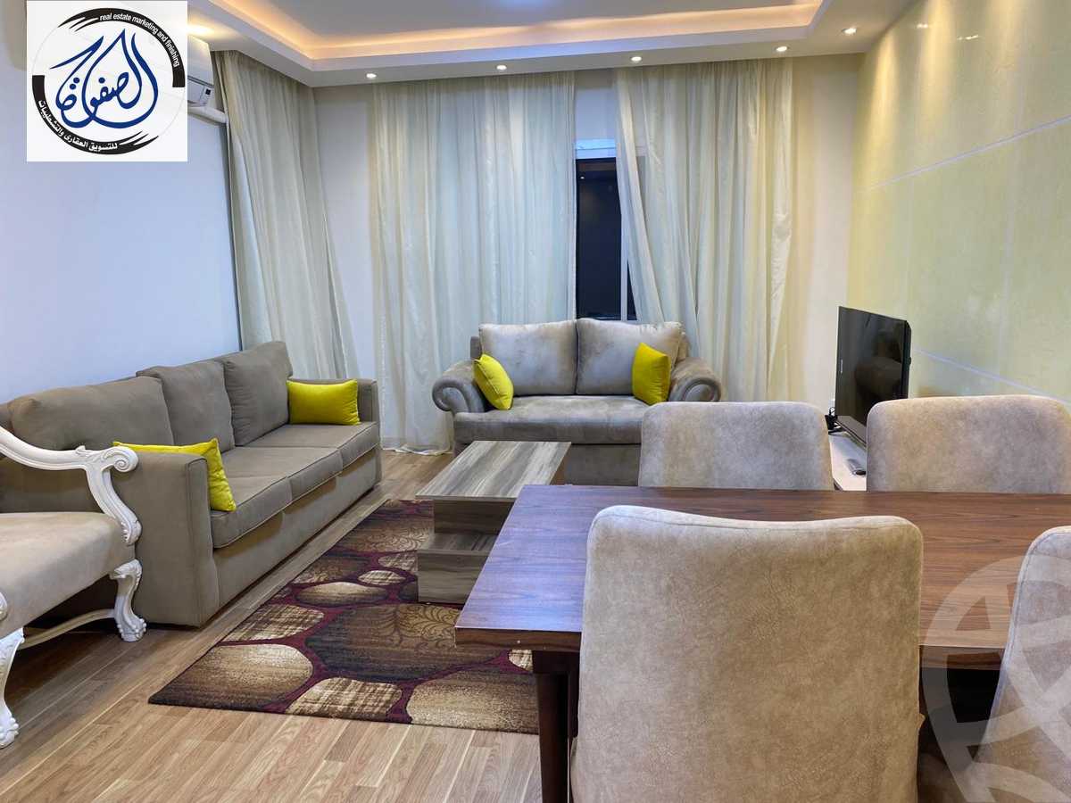 https://aqarmap.com.eg/en/listing/5687527-for-rent-cairo-new-cairo-lrhb-city-phase-5-talaat-mostafa-st