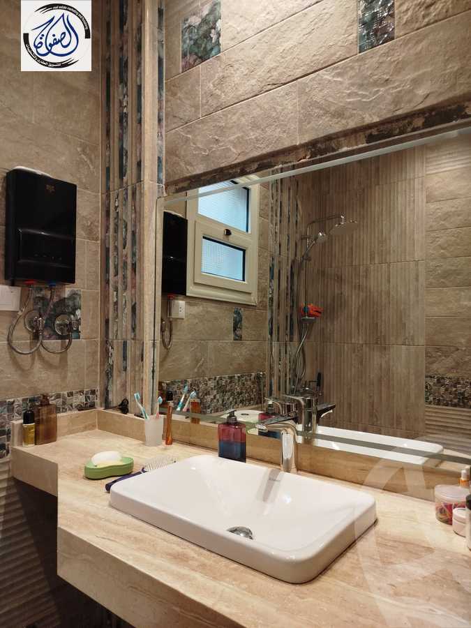 https://aqarmap.com.eg/en/listing/5691774-for-sale-cairo-new-cairo-compounds-kmbwnd-lnkhyl