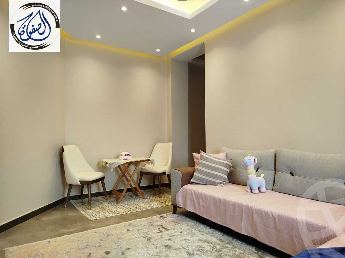 https://aqarmap.com.eg/en/listing/5691774-for-sale-cairo-new-cairo-compounds-kmbwnd-lnkhyl
