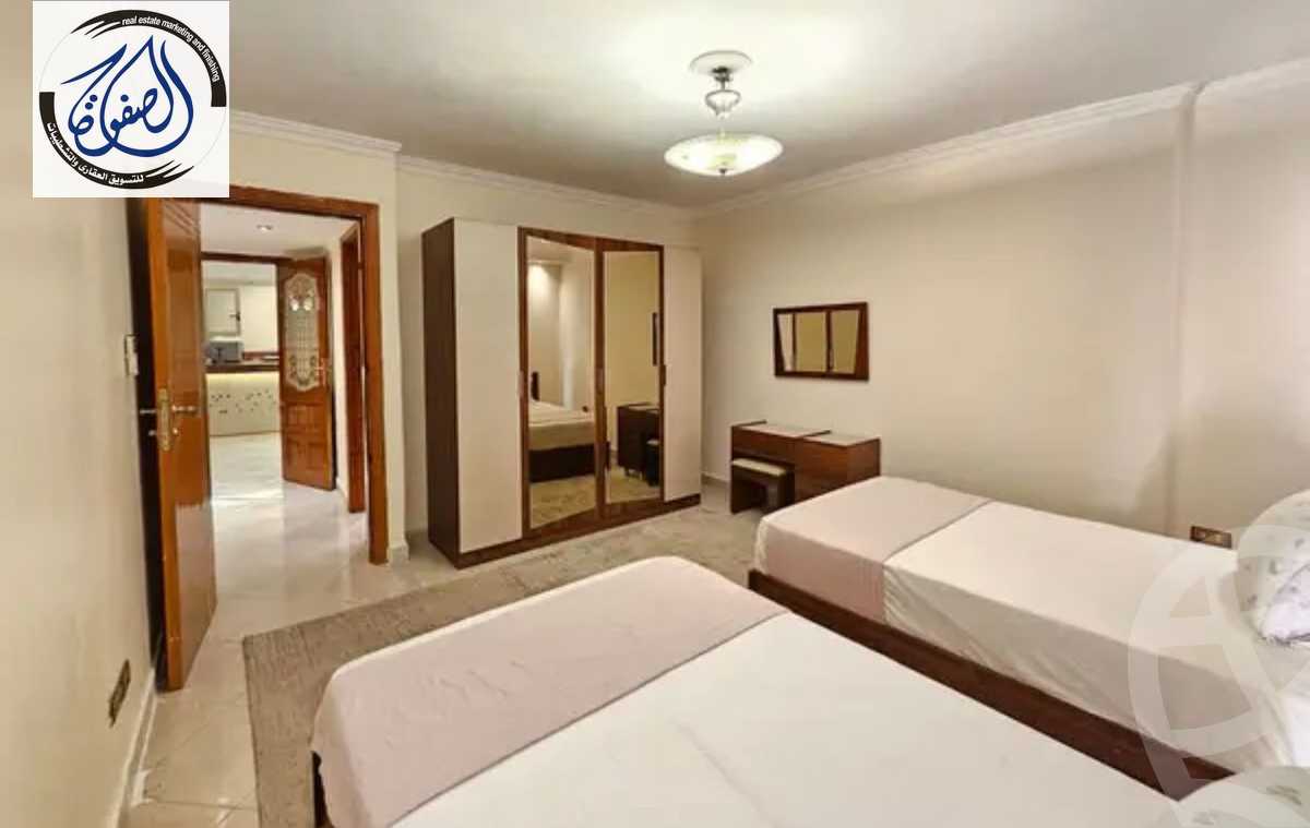 https://aqarmap.com.eg/ar/listing/5691930-for-rent-cairo-new-cairo-lrhb-city-phase-5-talaat-mostafa-st