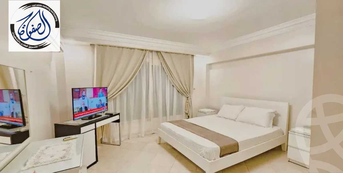https://aqarmap.com.eg/ar/listing/5691930-for-rent-cairo-new-cairo-lrhb-city-phase-5-talaat-mostafa-st