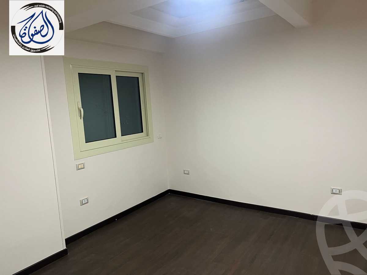 https://aqarmap.com.eg/ar/listing/5709394-for-sale-cairo-new-cairo-el-narges-el-narges-2-pilot-halawany-st