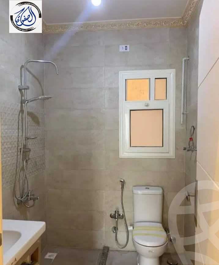 https://aqarmap.com.eg/ar/listing/5733741-for-rent-cairo-new-cairo-compounds-mountain-view-hyde-park