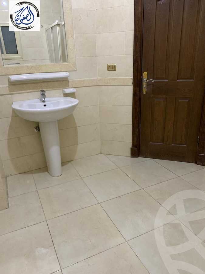 https://aqarmap.com.eg/en/listing/5733772-for-rent-cairo-new-cairo-el-yassamin-el-yasmeen-3-mohamed-rahim-st