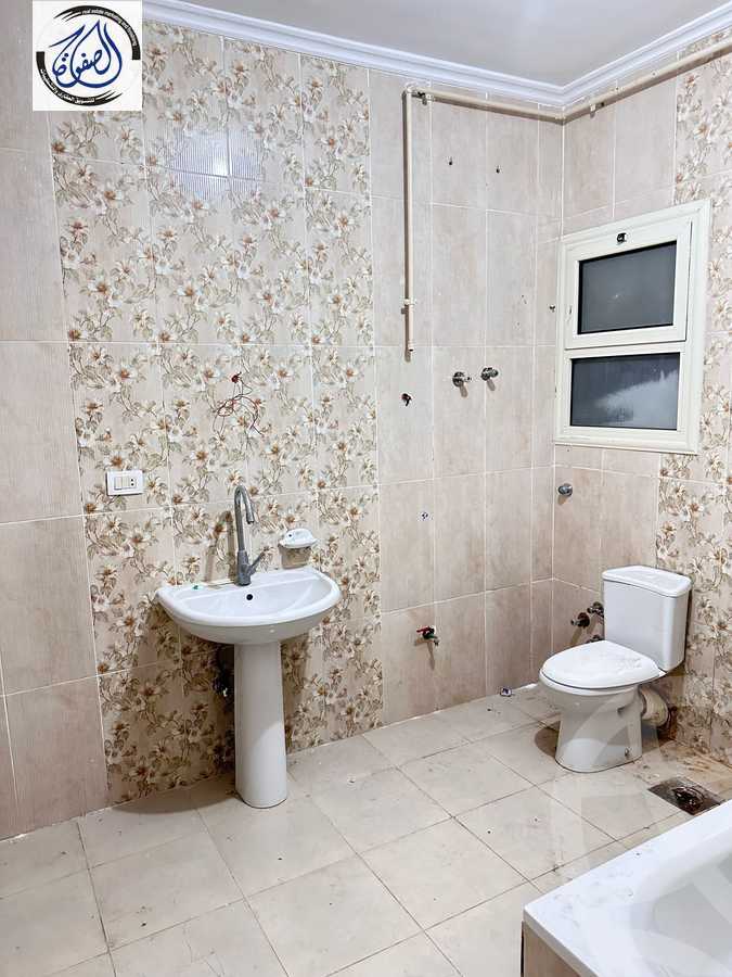 https://aqarmap.com.eg/ar/listing/5902891-for-rent-cairo-new-cairo-el-narges-el-narges-6-kaeb-ebn-malek-st