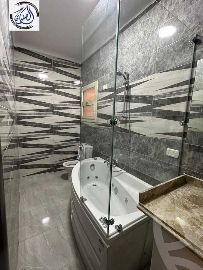 https://aqarmap.com.eg/en/listing/5902987-for-rent-cairo-new-cairo-compounds-hayati-residence