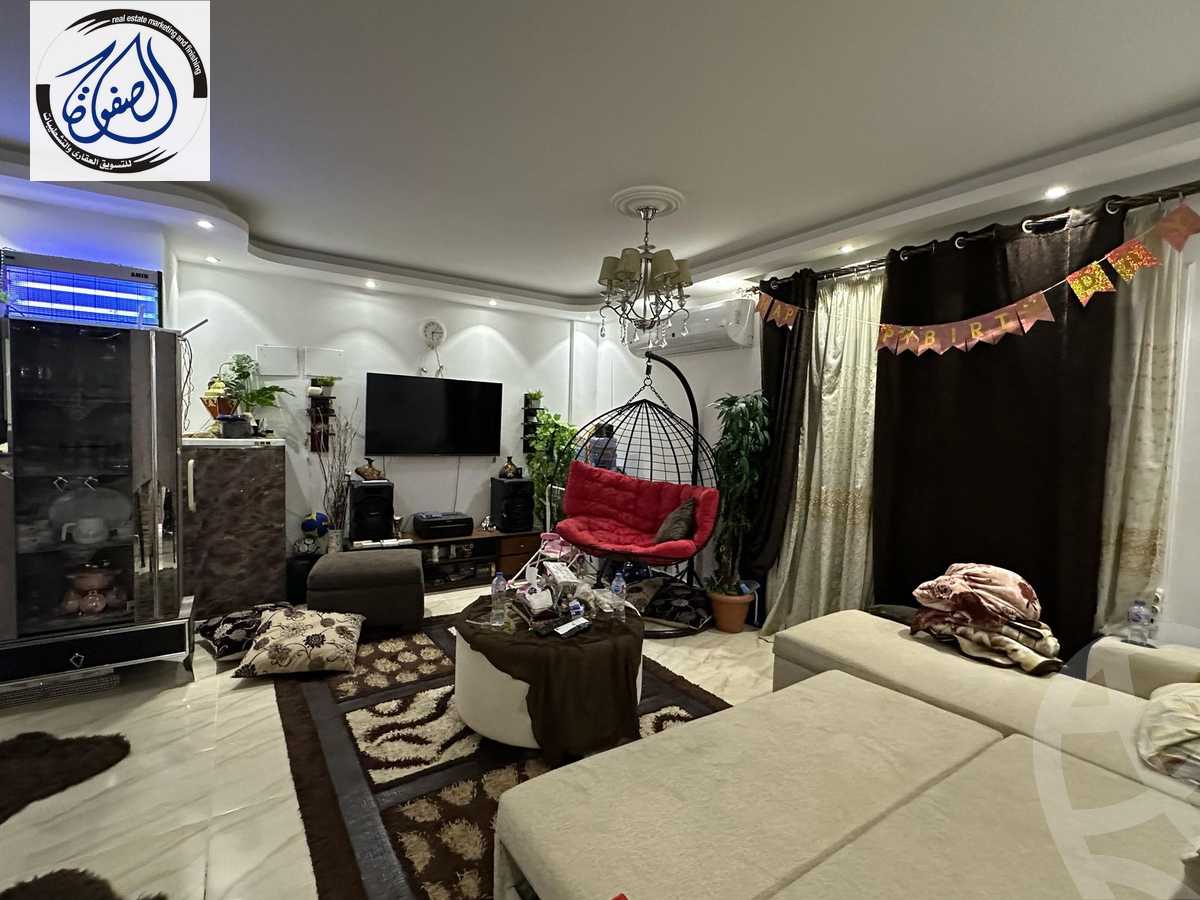 https://aqarmap.com.eg/en/listing/5908834-for-sale-cairo-new-cairo-lrhb-city-mtdd-lrhb-phase-9