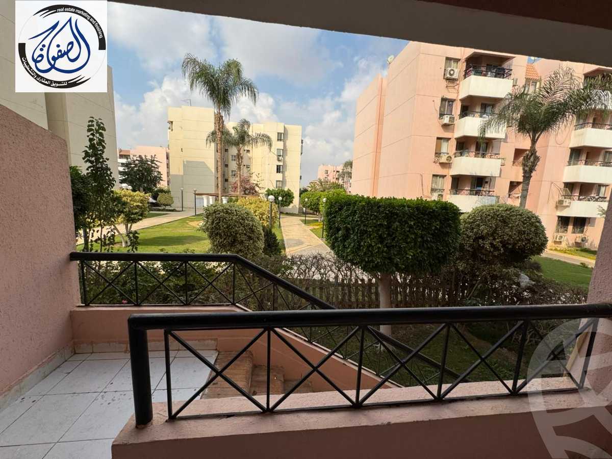 https://aqarmap.com.eg/en/listing/5908834-for-sale-cairo-new-cairo-lrhb-city-mtdd-lrhb-phase-9