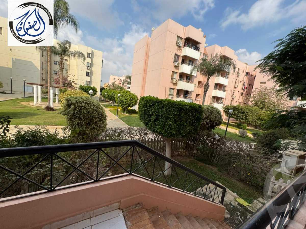 https://aqarmap.com.eg/en/listing/5908834-for-sale-cairo-new-cairo-lrhb-city-mtdd-lrhb-phase-9