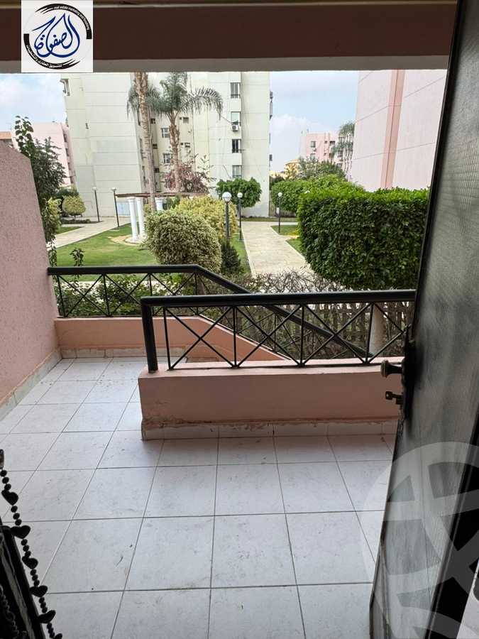 https://aqarmap.com.eg/en/listing/5908834-for-sale-cairo-new-cairo-lrhb-city-mtdd-lrhb-phase-9