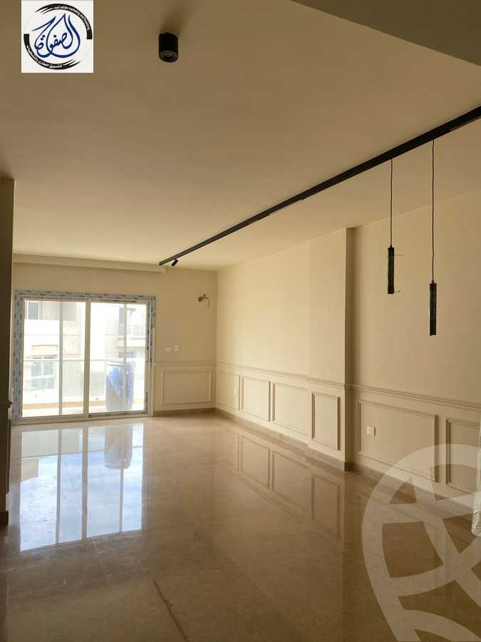 https://aqarmap.com.eg/en/listing/5924409-for-rent-cairo-new-cairo-compounds-mwntn-fyw-y-syty-club-park-mountain-view-icity