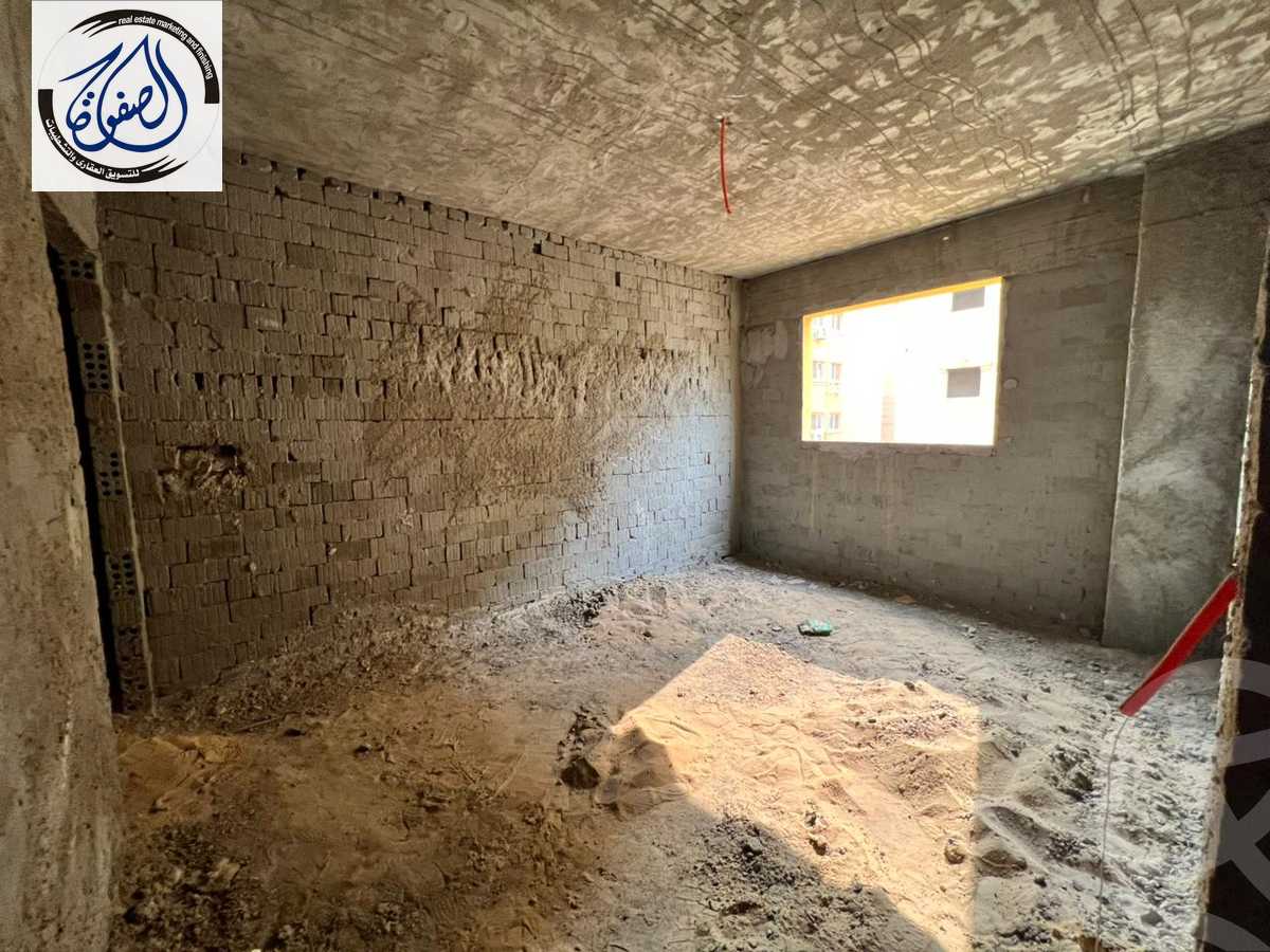 https://aqarmap.com.eg/en/listing/5937467-for-sale-cairo-new-cairo-ganob-el-akadamiya-south-academy-a-zaid-ebn-haretha-st
