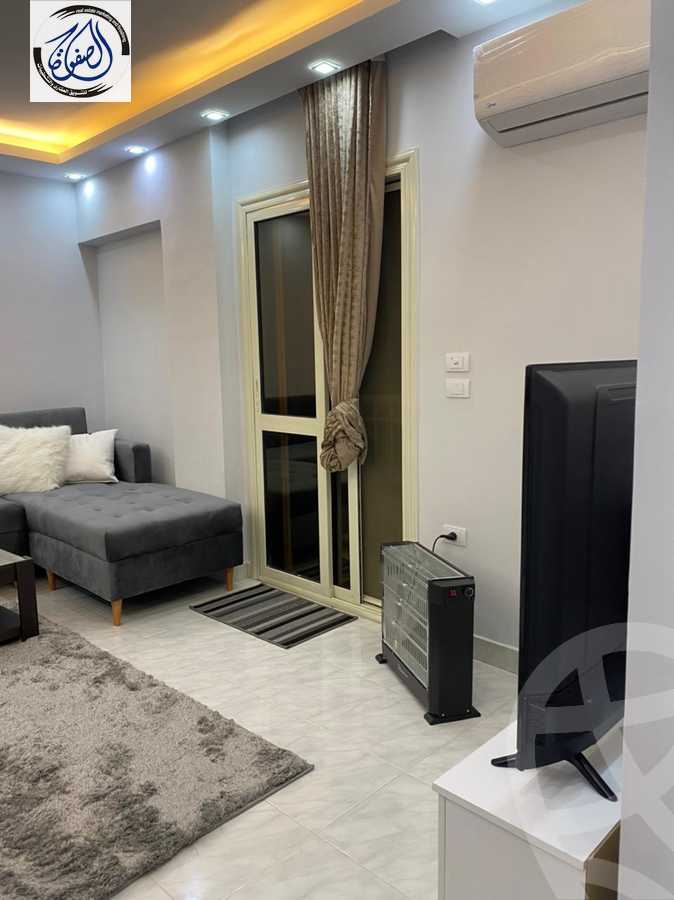 https://aqarmap.com.eg/ar/listing/5947885-for-sale-cairo-new-cairo-compounds-el-ashrafia