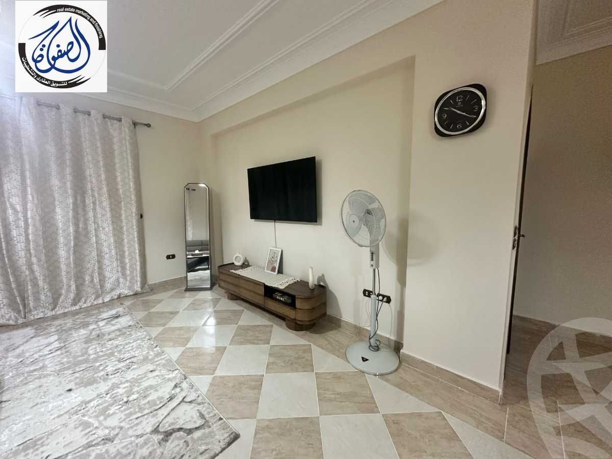 https://aqarmap.com.eg/en/listing/5963100-for-rent-cairo-new-cairo-el-ahyaa-fourth-neighborhood-street-1