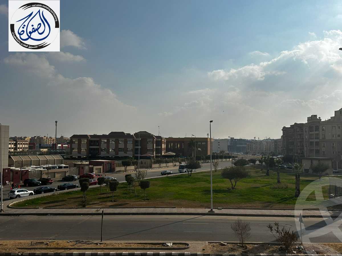 https://aqarmap.com.eg/en/listing/5963450-for-sale-cairo-new-cairo-el-banafsg-el-banafsag-12