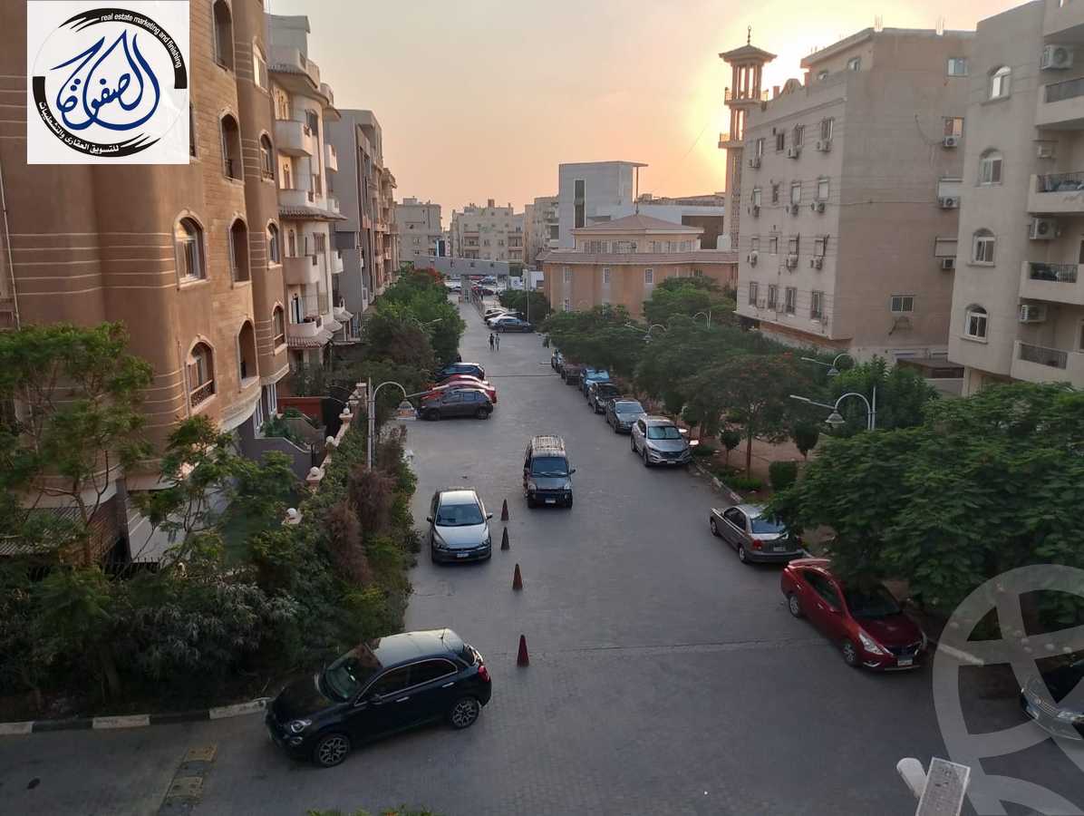 https://aqarmap.com.eg/en/listing/6029086-for-rent-cairo-new-cairo-compounds-hadayek-el-fedaa