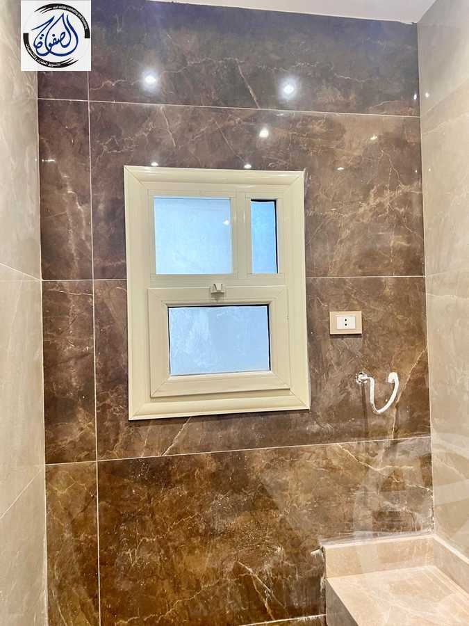 https://aqarmap.com.eg/en/listing/6042198-for-sale-cairo-new-cairo-compounds-kmbwnd-ldf-lwtny