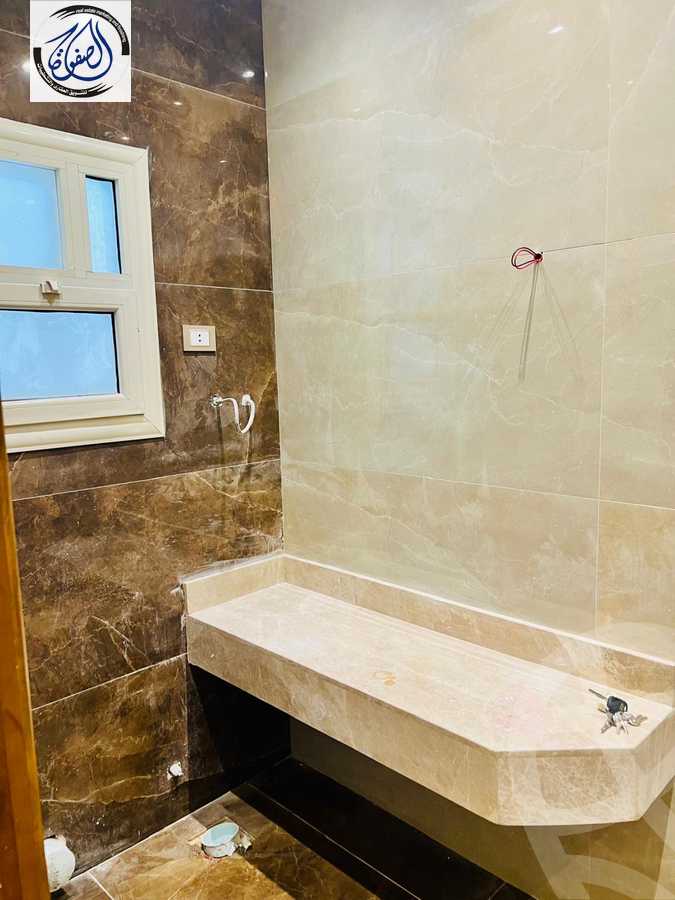 https://aqarmap.com.eg/en/listing/6042198-for-sale-cairo-new-cairo-compounds-kmbwnd-ldf-lwtny