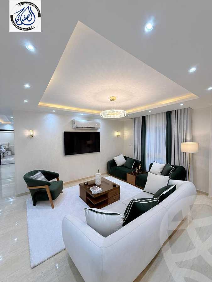 https://aqarmap.com.eg/en/listing/6234175-for-sale-cairo-new-cairo-compounds-mwrd-fq-llttwyr