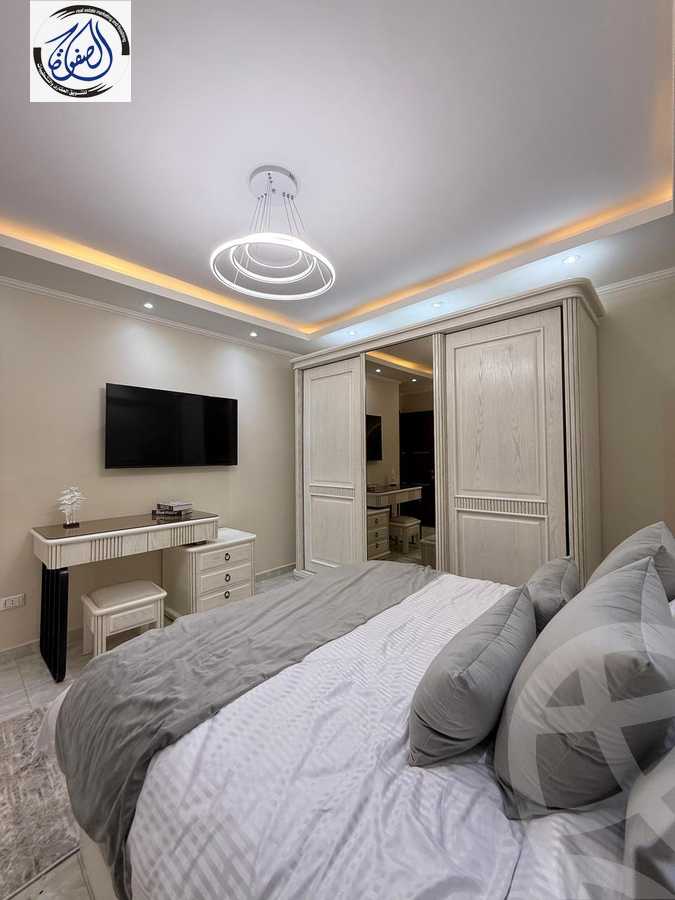 https://aqarmap.com.eg/en/listing/6234175-for-sale-cairo-new-cairo-compounds-mwrd-fq-llttwyr