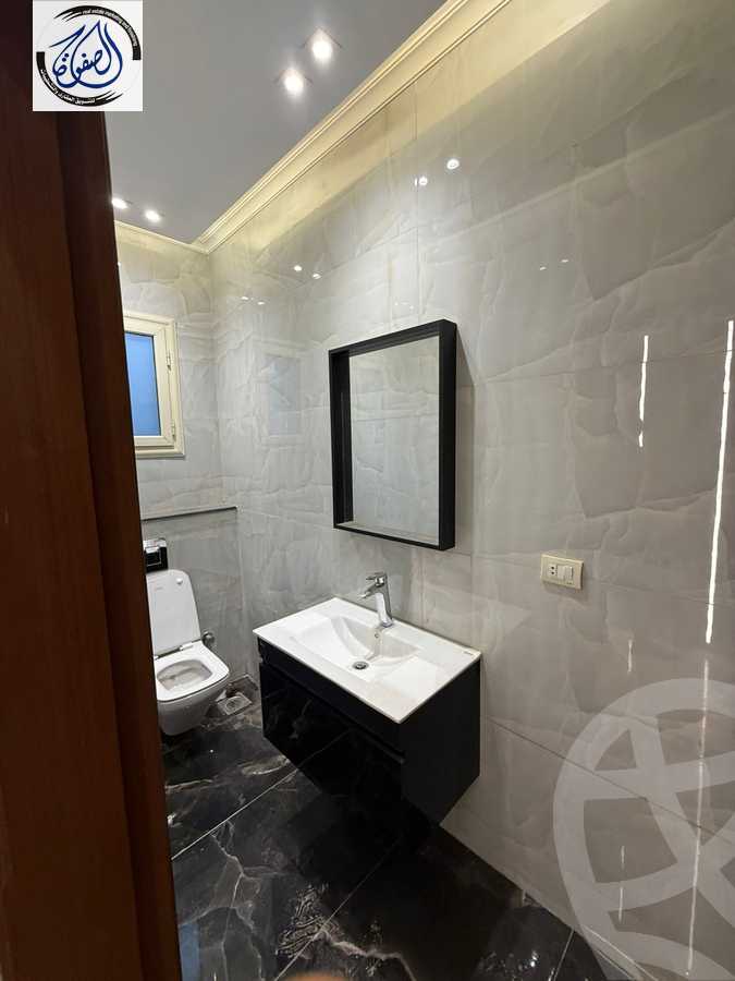 https://aqarmap.com.eg/ar/listing/6254061-for-sale-cairo-new-cairo-compounds-hayati-residence