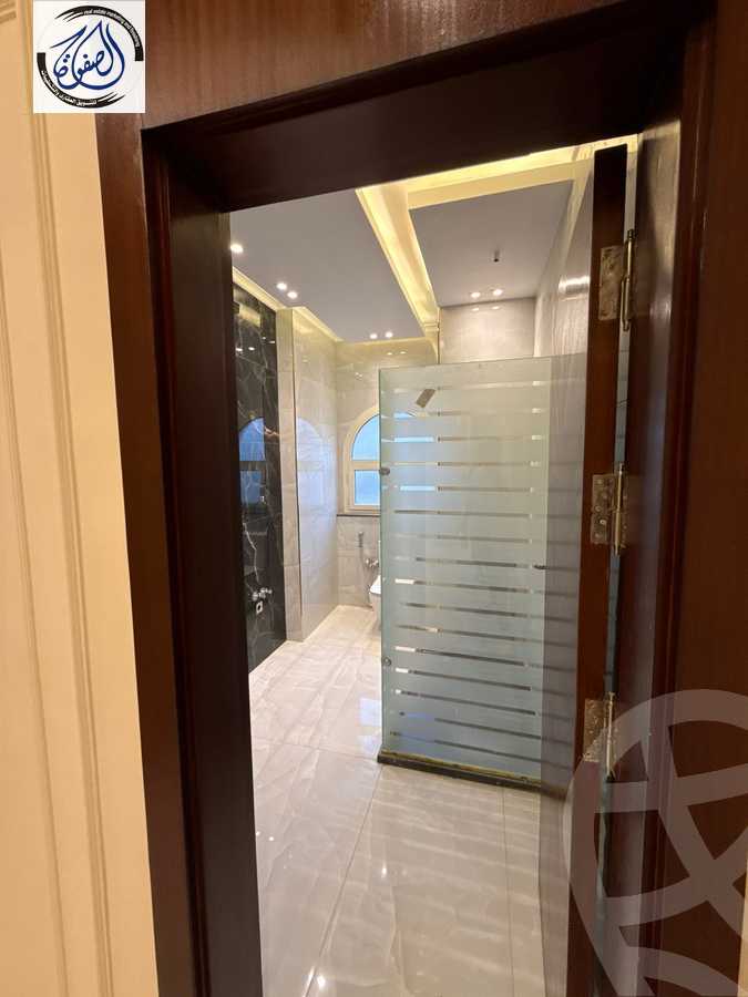 https://aqarmap.com.eg/ar/listing/6254061-for-sale-cairo-new-cairo-compounds-hayati-residence