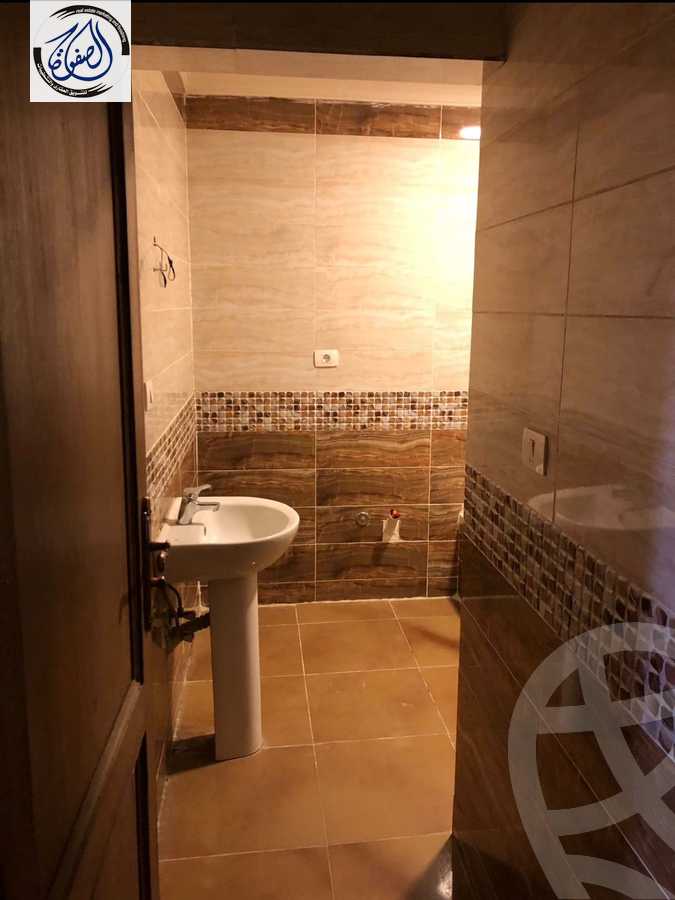 https://aqarmap.com.eg/en/listing/6259312-for-sale-cairo-new-cairo-compounds-light-city