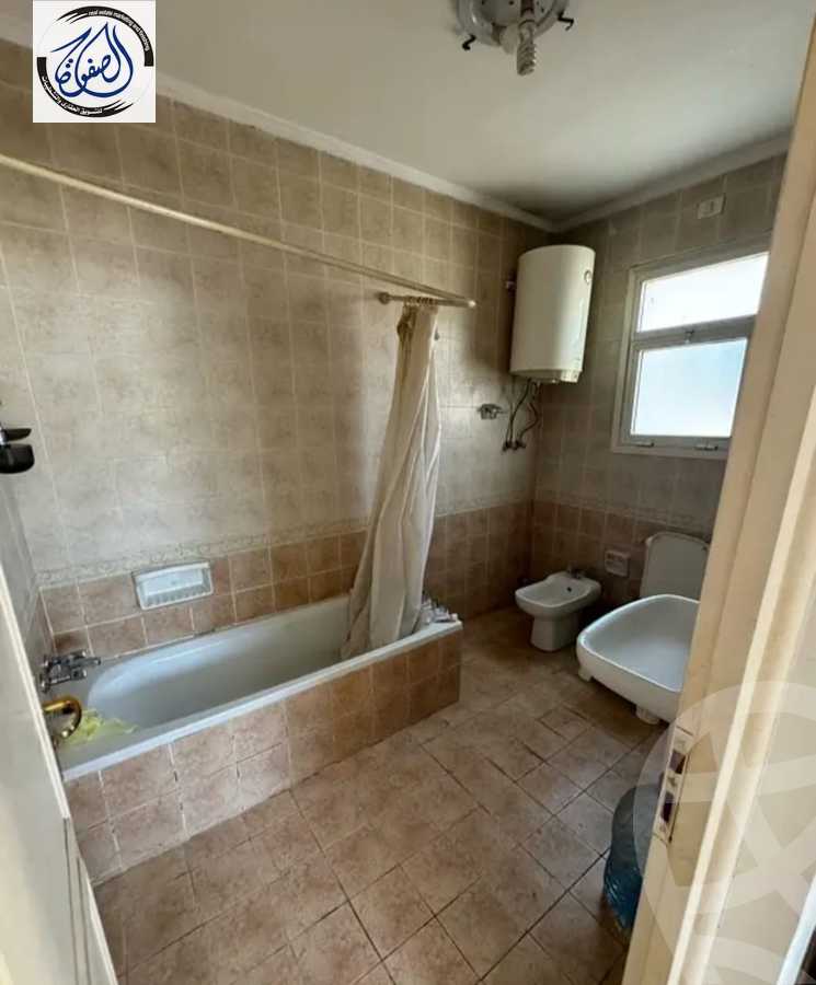 https://aqarmap.com.eg/ar/listing/6300369-for-sale-cairo-new-cairo-lrhb-city-mtdd-lrhb-phase-9
