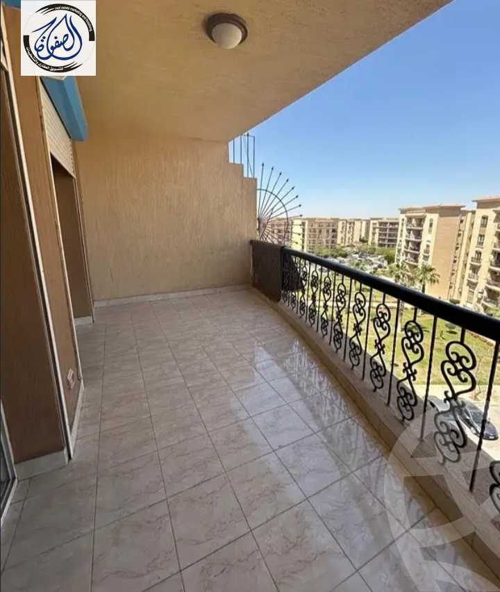 https://aqarmap.com.eg/ar/listing/6630799-for-sale-cairo-new-cairo-lrhb-city-phase-3-mohammed-karim-st