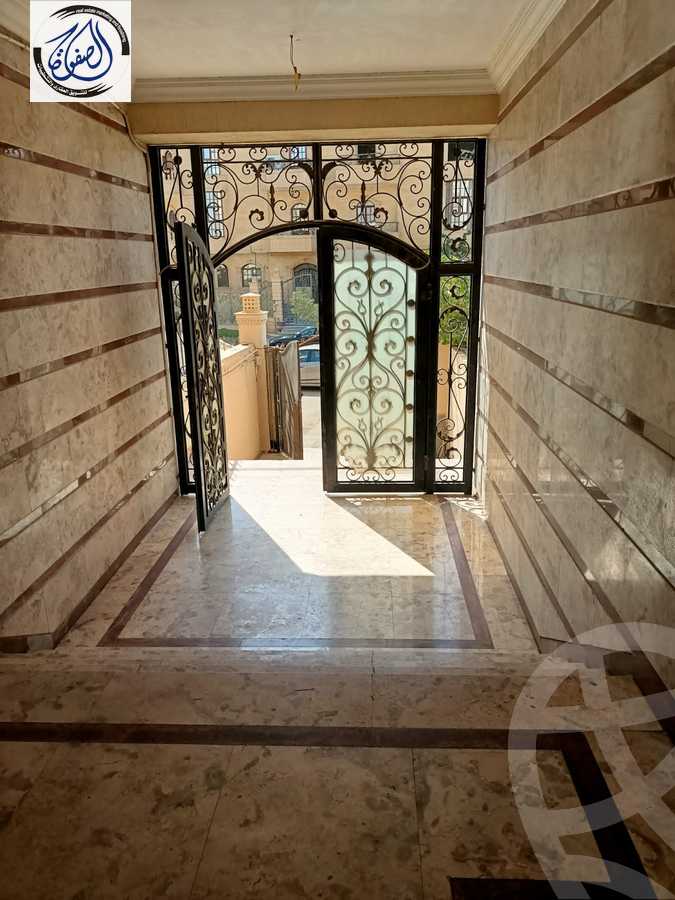 https://aqarmap.com.eg/ar/listing/6638933-for-sale-cairo-new-cairo-compounds-kmbwnd-lnkhyl