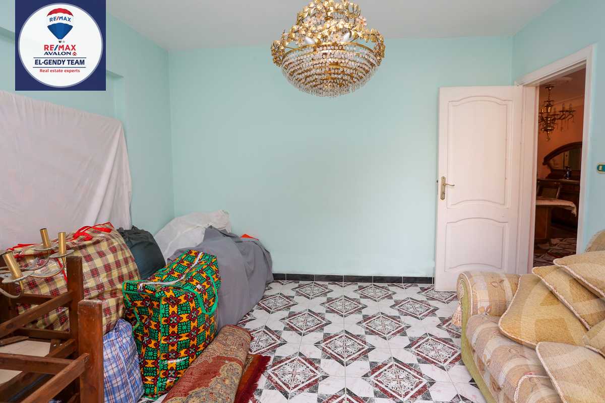 https://aqarmap.com.eg/ar/listing/3860464-for-rent-alexandria-bolekly-wnjdt