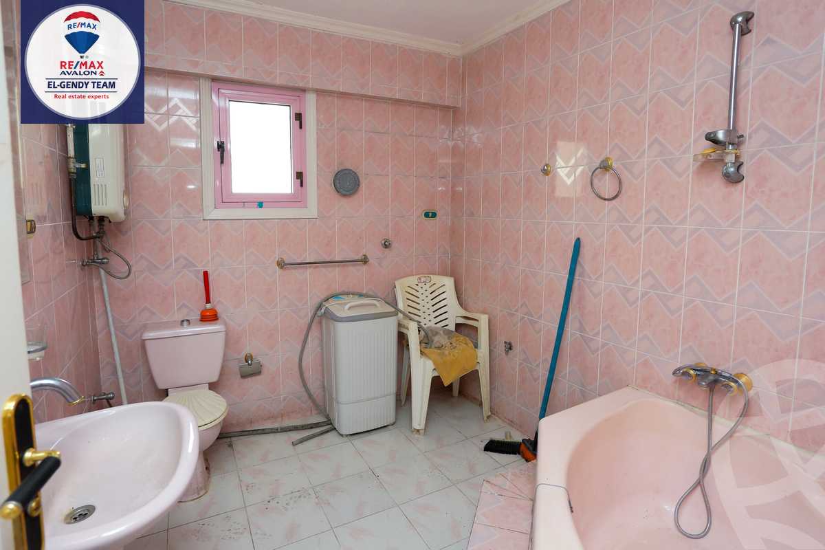 https://aqarmap.com.eg/ar/listing/3860464-for-rent-alexandria-bolekly-wnjdt