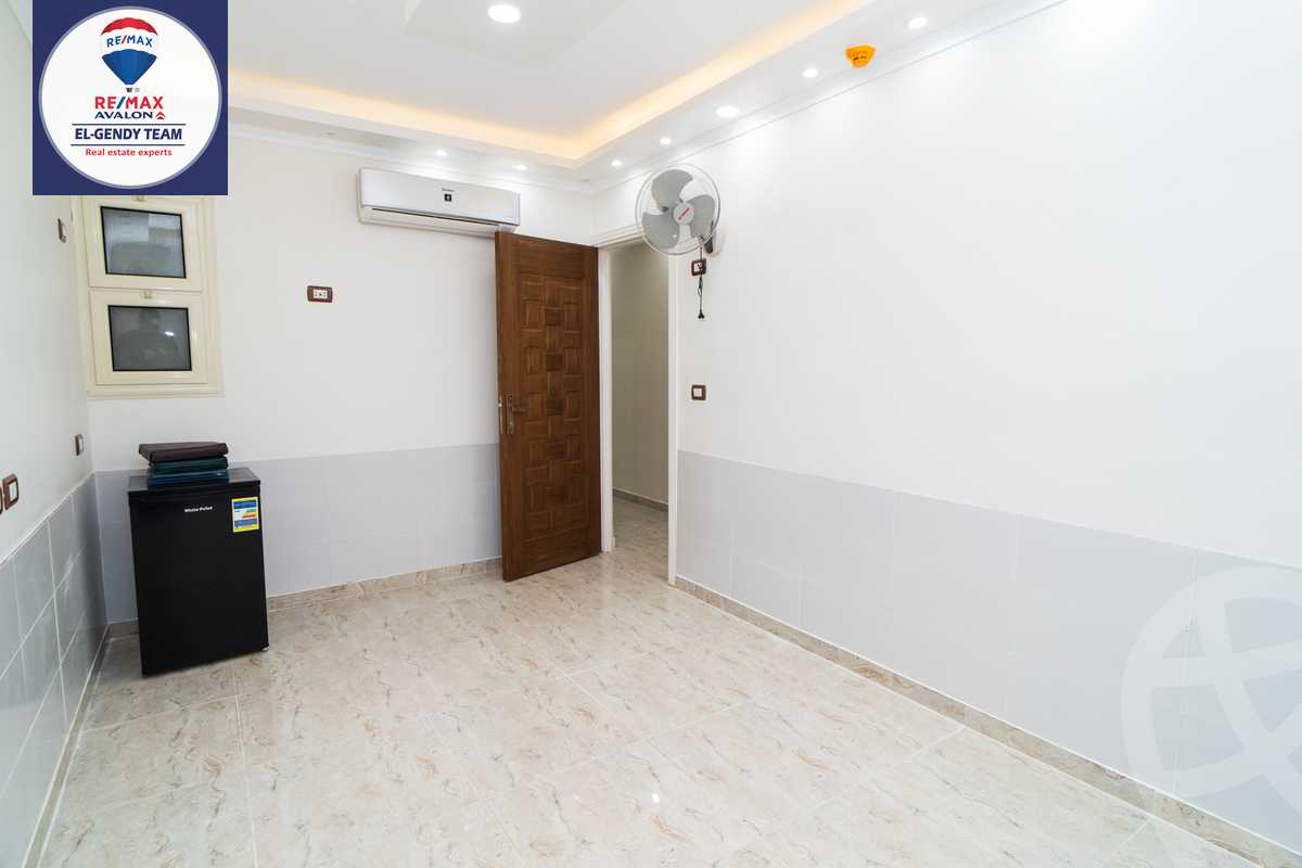 https://aqarmap.com.eg/ar/listing/3890432-for-rent-alexandria-lauran-shr-bw-qyr-tryq-lhry