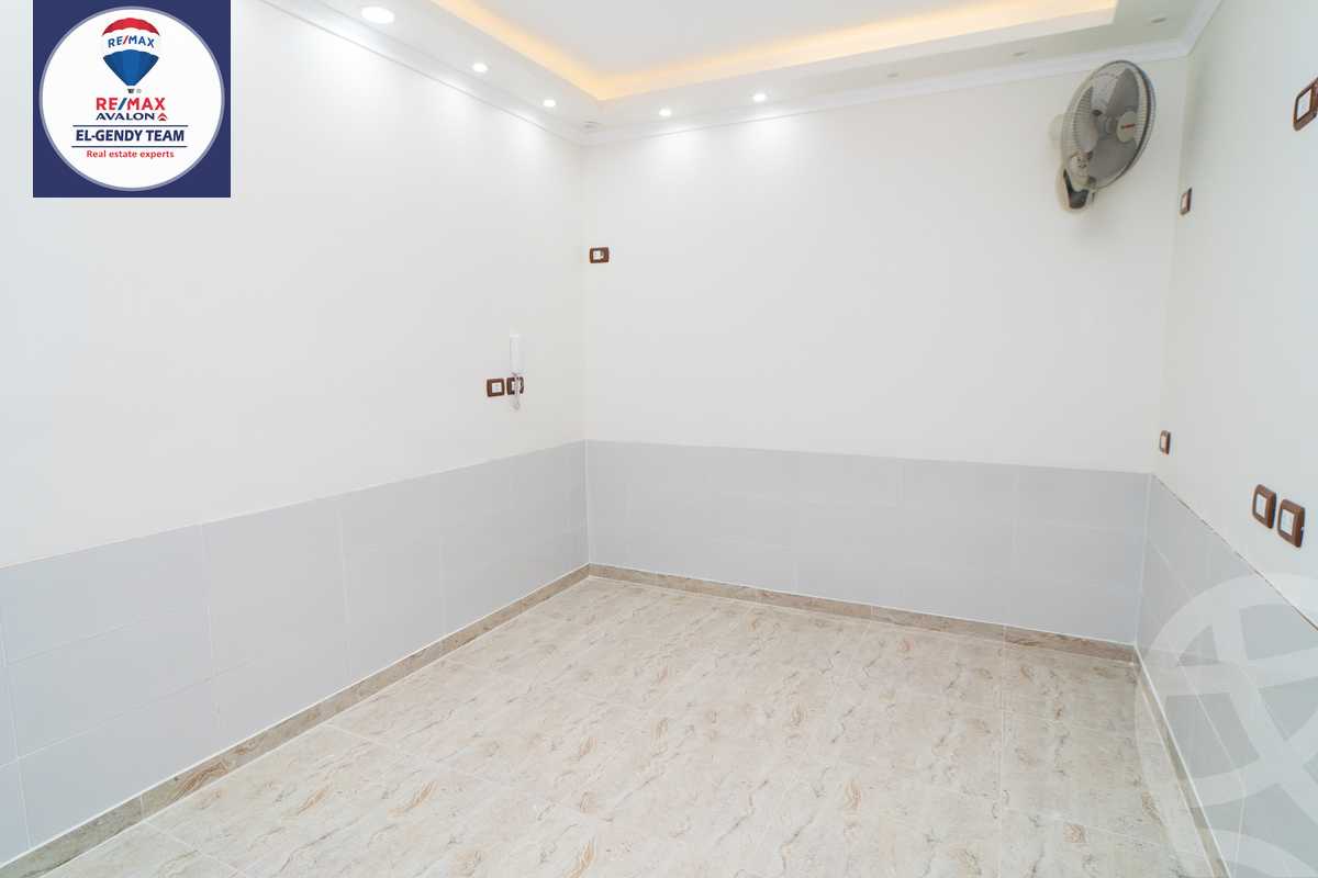 https://aqarmap.com.eg/ar/listing/3890432-for-rent-alexandria-lauran-shr-bw-qyr-tryq-lhry