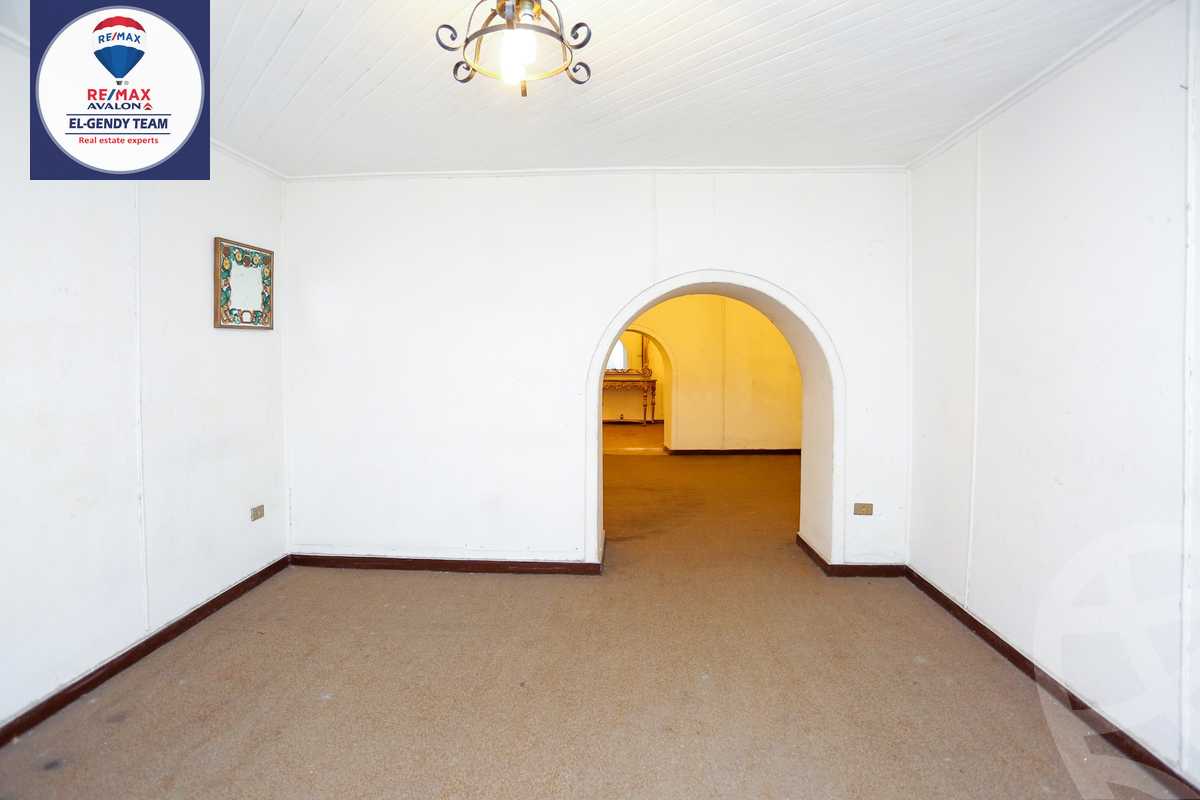 https://aqarmap.com.eg/ar/listing/3906202-for-rent-alexandria-mht-lrml-el-borsa-el-qadema-st