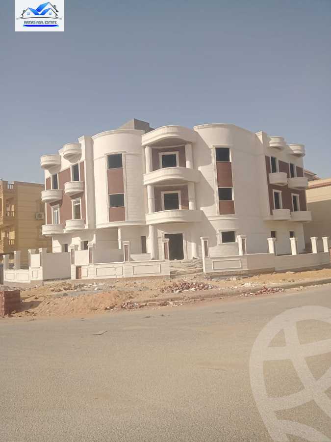 https://aqarmap.com.eg/en/listing/4216444-for-sale-cairo-new-cairo-el-banafsg-el-banafsag-2-dr-ahmed-okasha-st