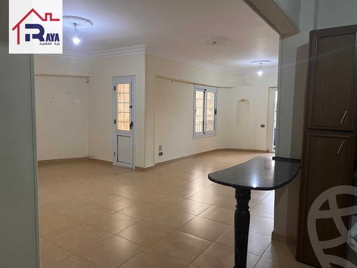 https://aqarmap.com.eg/en/listing/5159227-for-sale-cairo-el-sheikh-zayed-city-el-hay-elsabeaa-lbstn