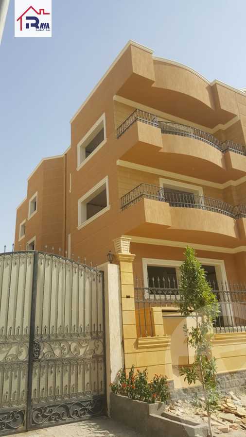 https://aqarmap.com.eg/ar/listing/5368423-for-sale-cairo-6th-of-october-featured-neighborhood-first-touristic-village-el-shaheed-mohammed-abdul-latif-alshimi-st