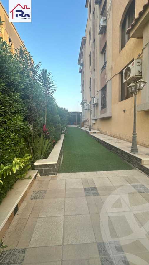 https://aqarmap.com.eg/en/listing/5508981-for-sale-cairo-el-sheikh-zayed-city-compounds-el-khamayel