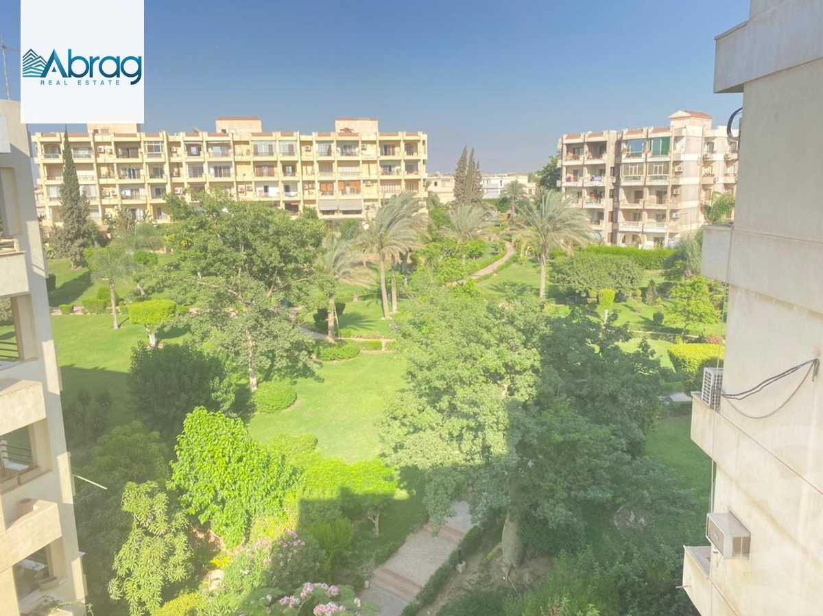 https://aqarmap.com.eg/ar/listing/3795525-for-sale-cairo-el-sheikh-zayed-city-compounds-in-sheikh-zayed-zayed-2000