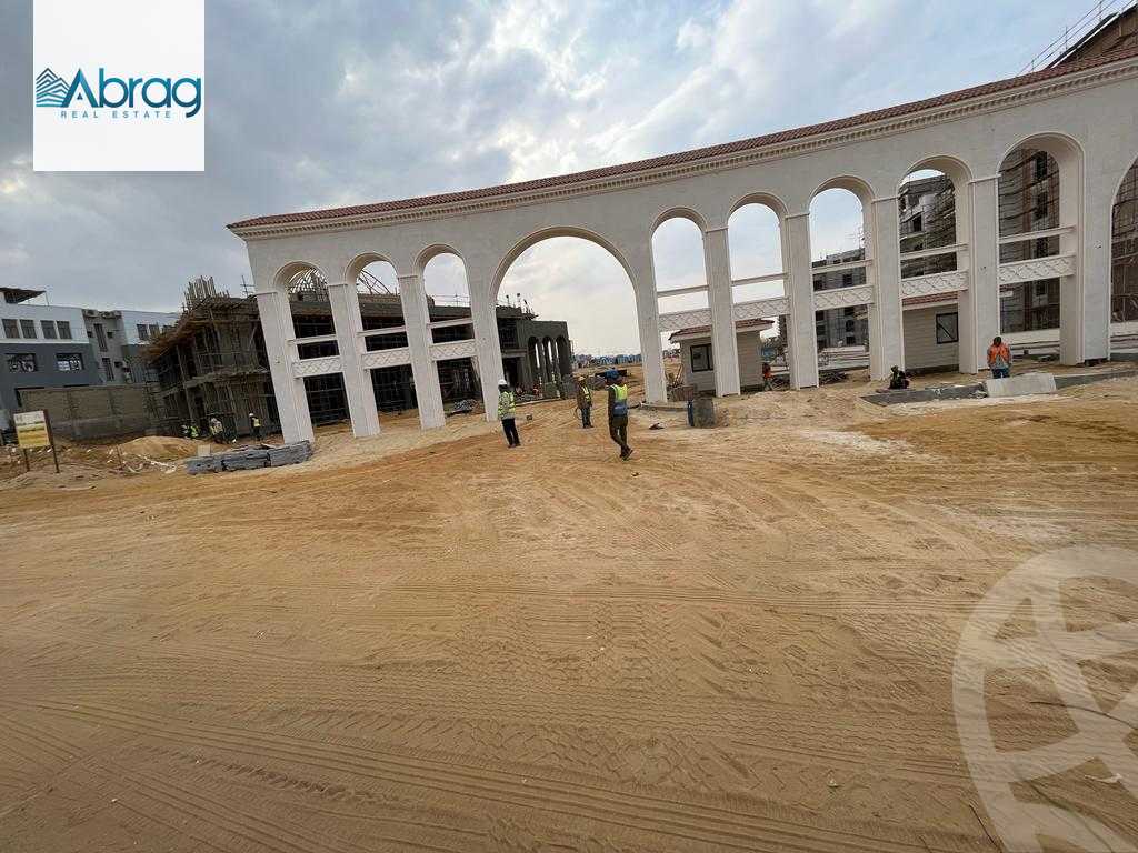 https://aqarmap.com.eg/ar/listing/3867244-for-sale-cairo-el-sheikh-zayed-city-compounds-kmbwnd-fyldj-wyst-dr-llttwyr