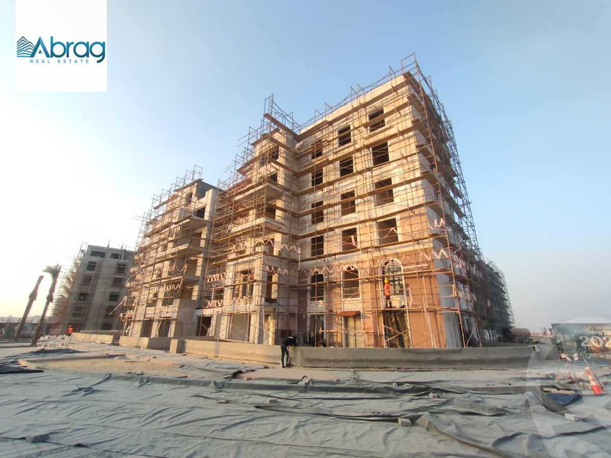 https://aqarmap.com.eg/ar/listing/3867244-for-sale-cairo-el-sheikh-zayed-city-compounds-kmbwnd-fyldj-wyst-dr-llttwyr